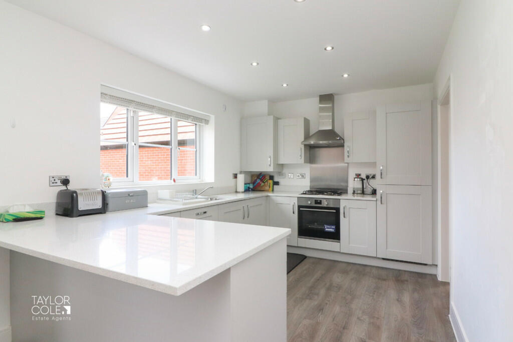 Additional property image - Fisher Close, Tamworth