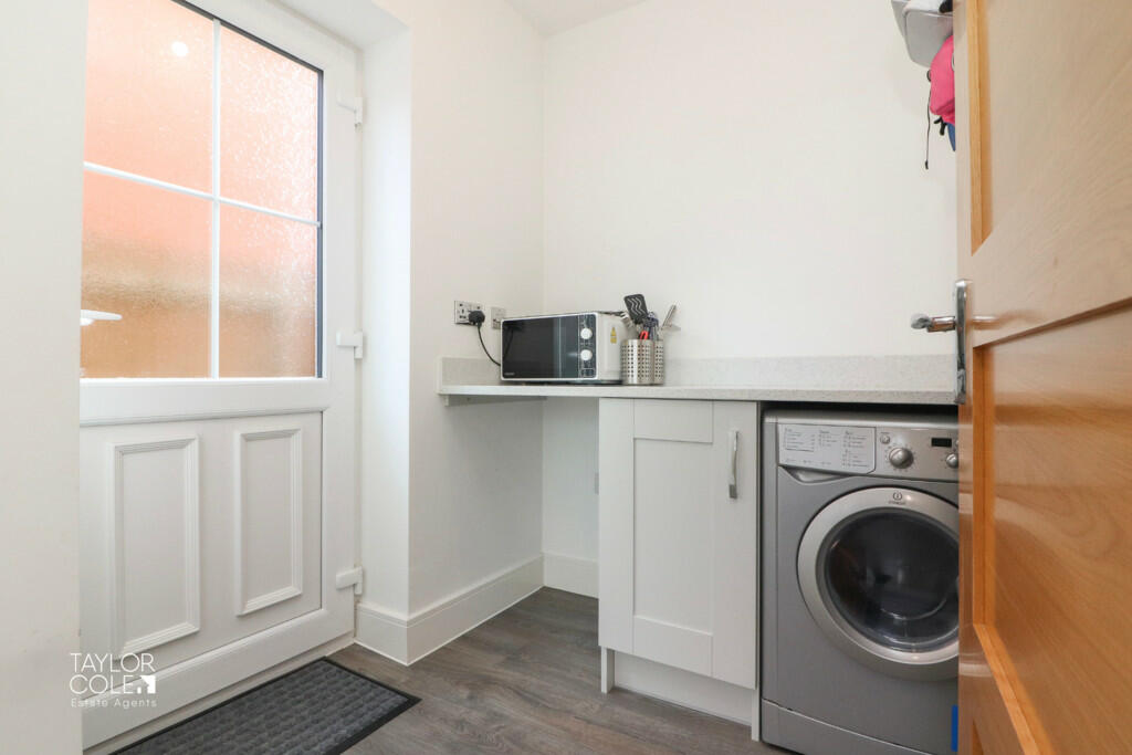 Additional property image - Fisher Close, Tamworth