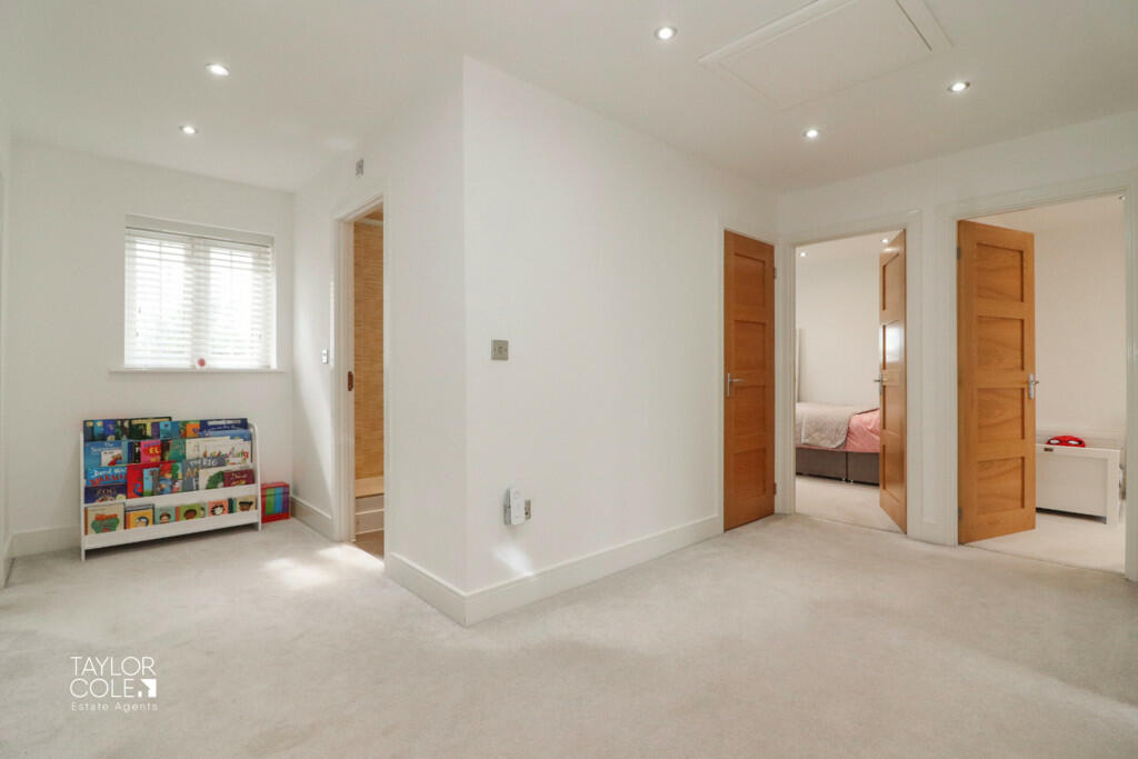 Additional property image - Fisher Close, Tamworth