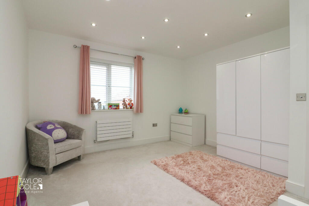 Additional property image - Fisher Close, Tamworth