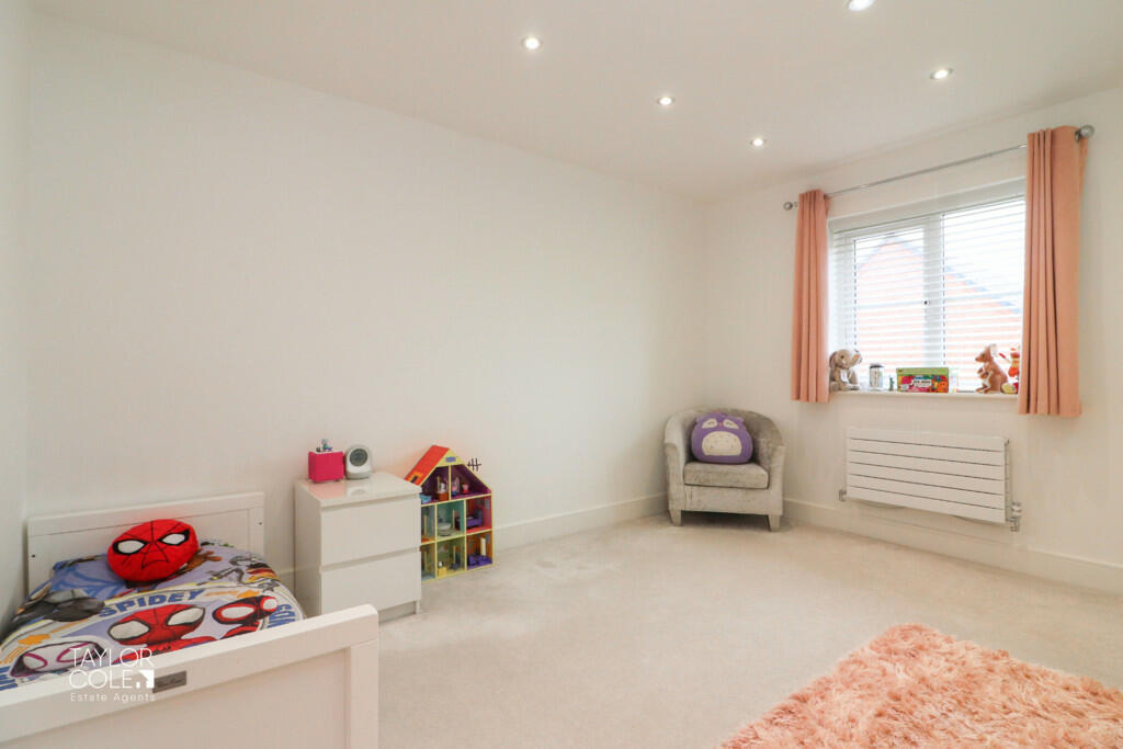 Additional property image - Fisher Close, Tamworth