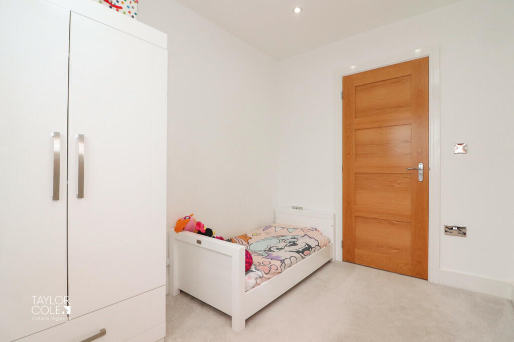 Additional property image - Fisher Close, Tamworth