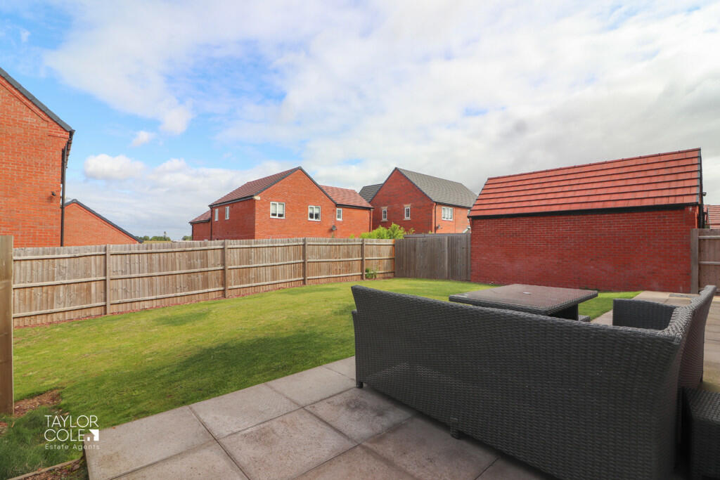Additional property image - Fisher Close, Tamworth