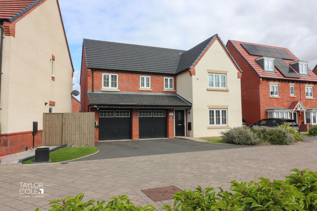 Additional property image - Fisher Close, Tamworth