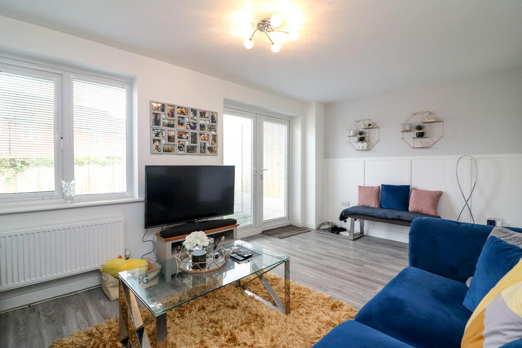 Additional property image - Lillingstone Avenue, Coton Green