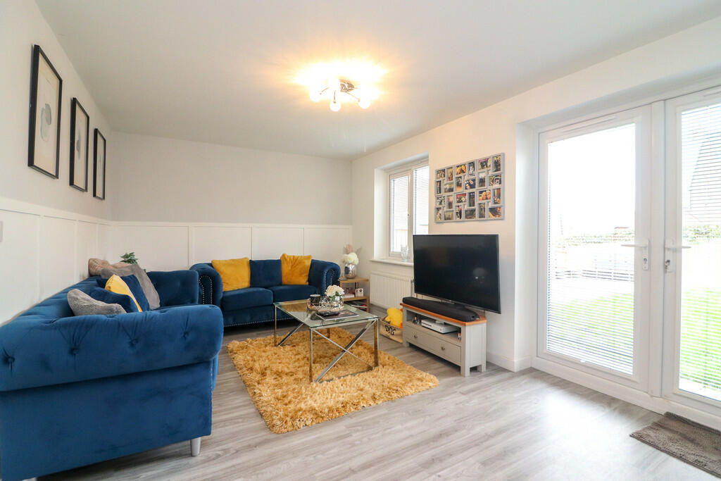 Additional property image - Lillingstone Avenue, Coton Green