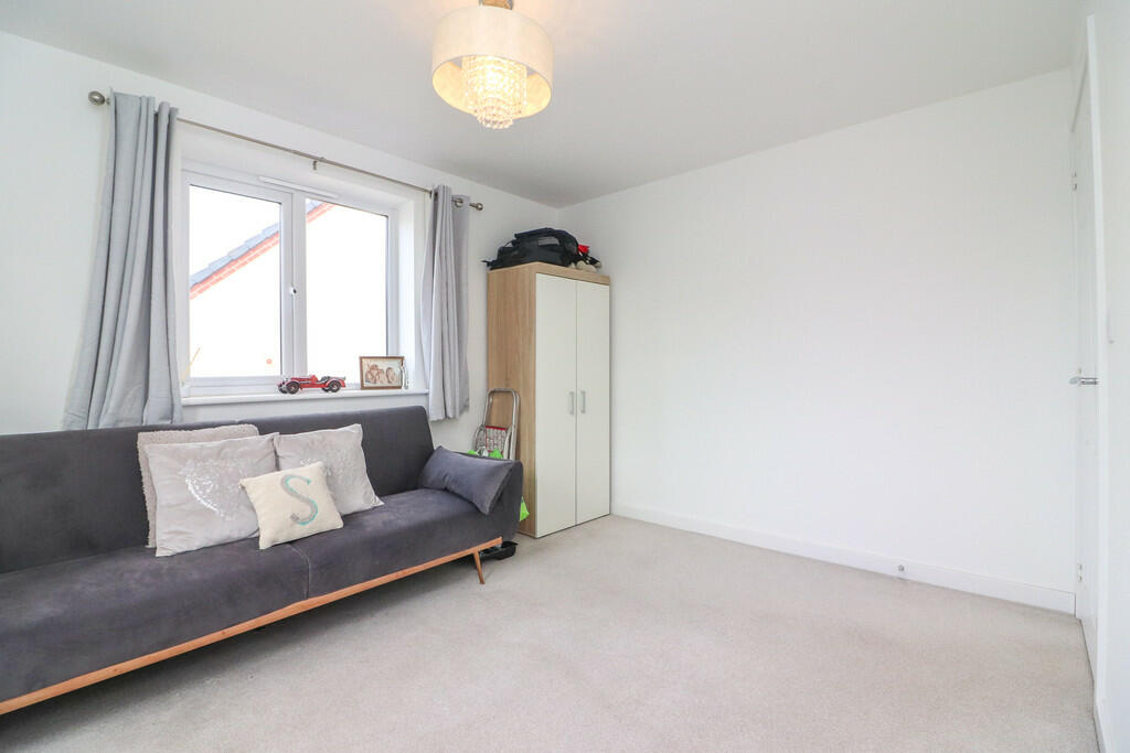 Additional property image - Lillingstone Avenue, Coton Green