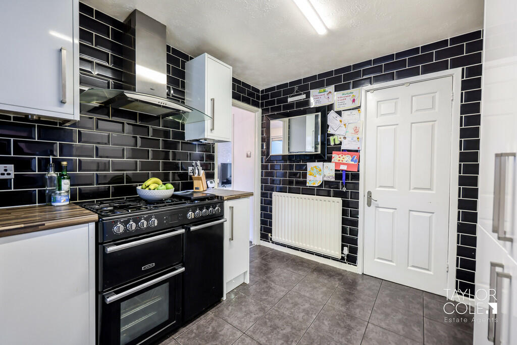 Additional property image - Teign, Hockley