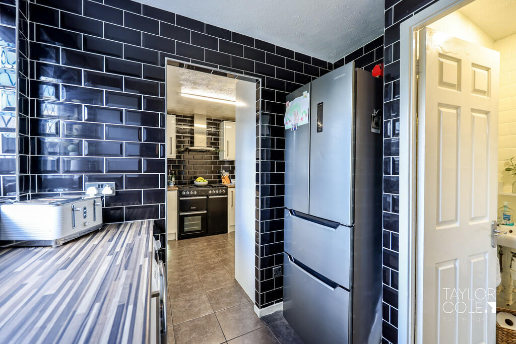 Additional property image - Teign, Hockley