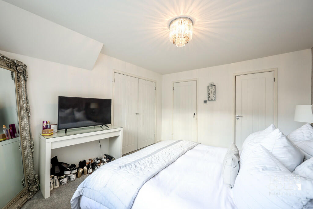 Additional property image - Teign, Hockley