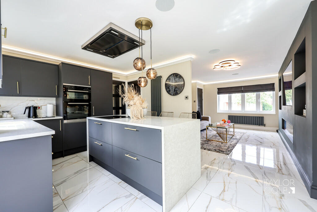 Additional property image - Carey, Hockley