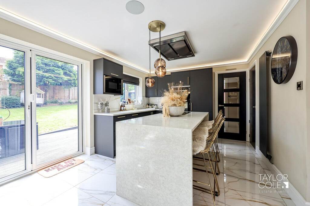 Additional property image - Carey, Hockley