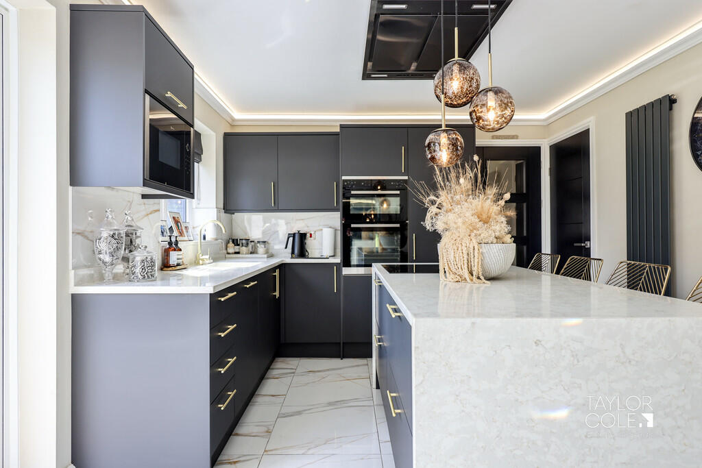Additional property image - Carey, Hockley