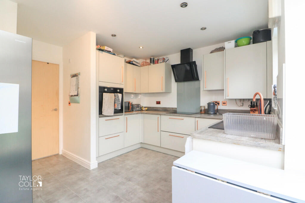 Additional property image - Lyon Drive, Tamworth