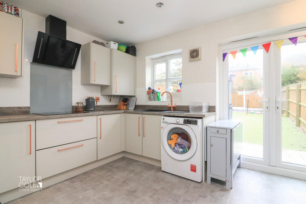 Additional property image - Lyon Drive, Tamworth