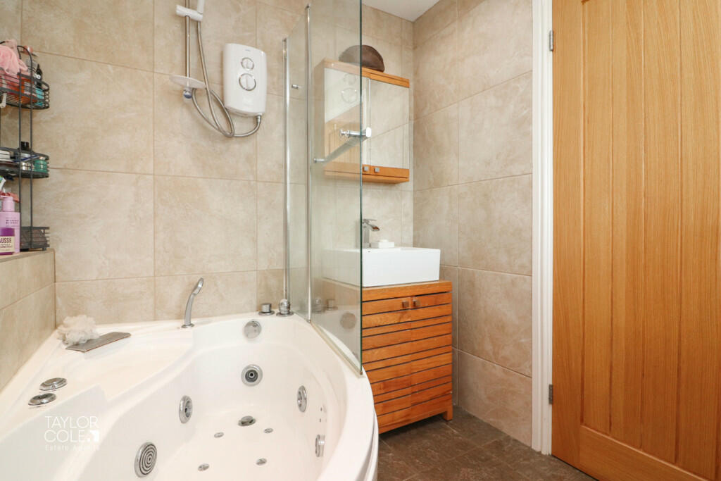 Additional property image - Kempton Drive, Dosthill