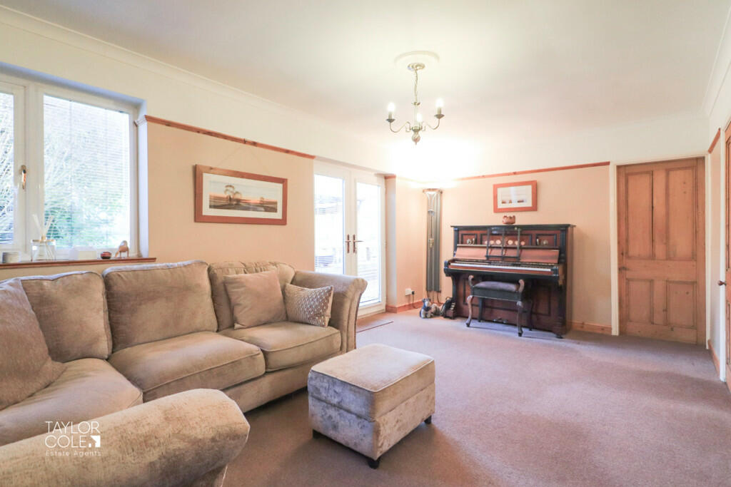 Additional property image - Victoria Road, Tamworth