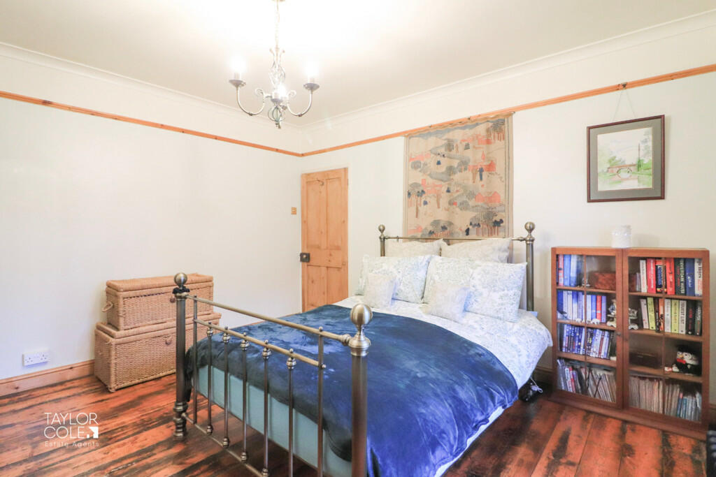 Additional property image - Victoria Road, Tamworth