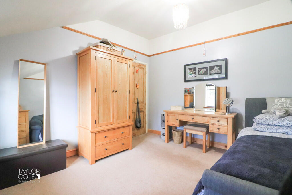 Additional property image - Victoria Road, Tamworth