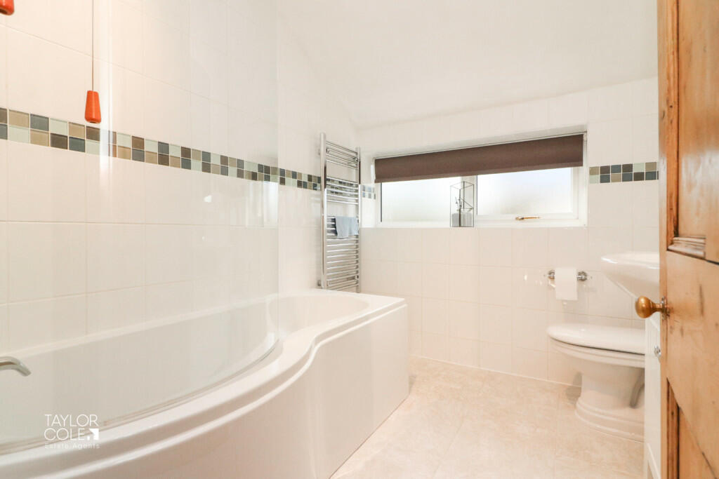 Additional property image - Victoria Road, Tamworth