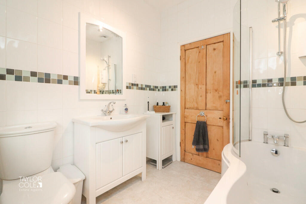 Additional property image - Victoria Road, Tamworth
