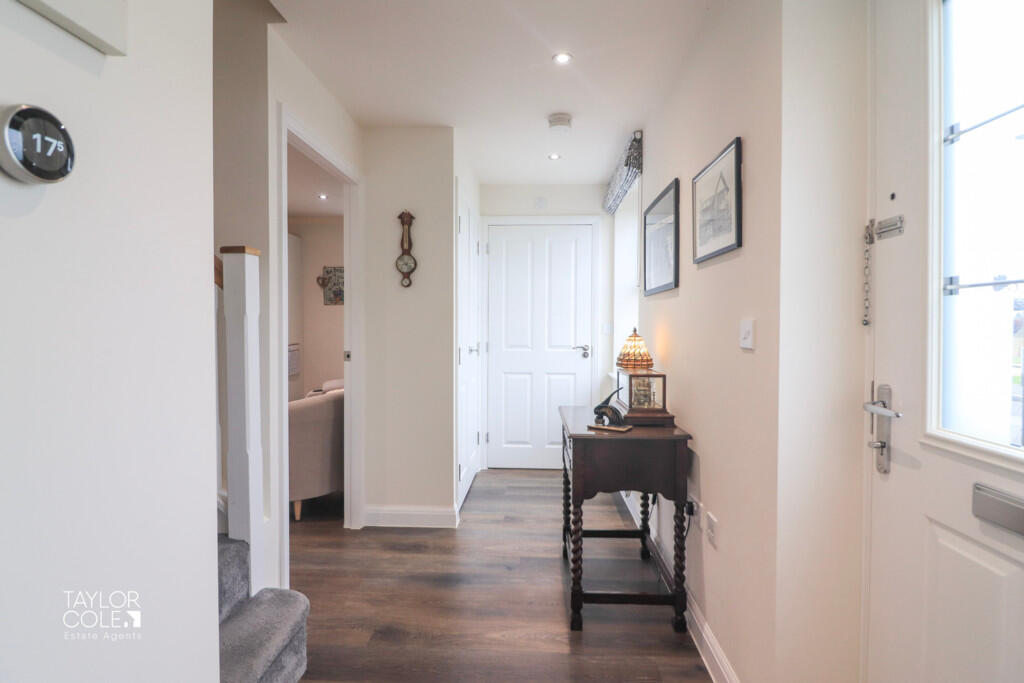 Additional property image - Bennet Close, Tamworth