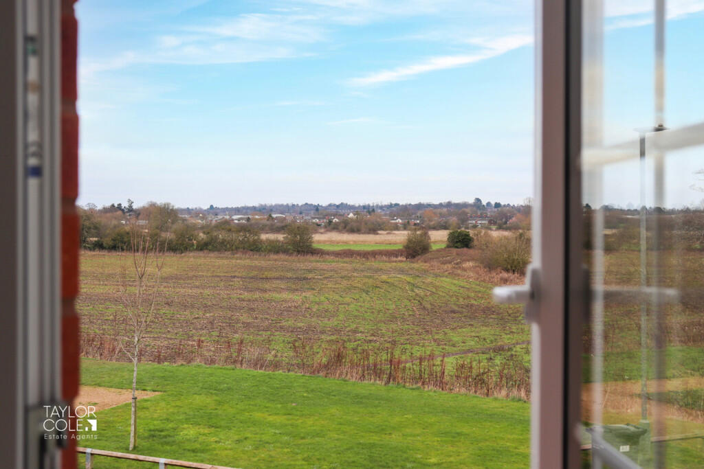 Additional property image - Bennet Close, Tamworth
