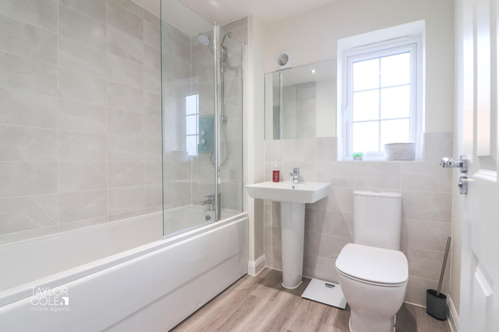 Additional property image - Bennet Close, Tamworth