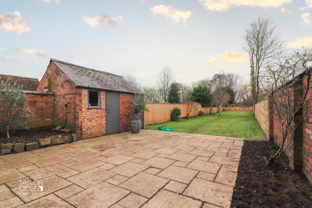 Additional property image - Lichfield Road, Tamworth