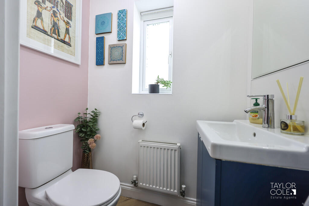Additional property image - School Walk, Tamworth