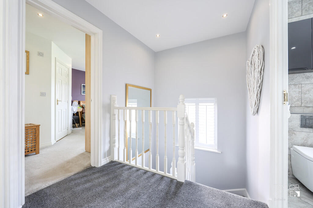 Additional property image - School Walk, Tamworth