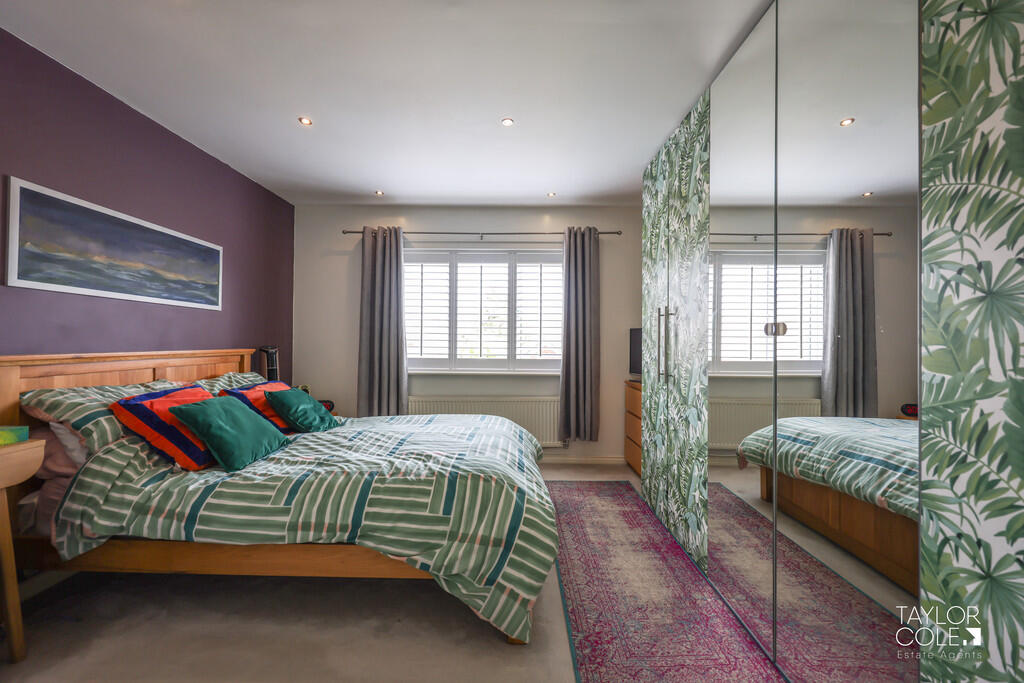 Additional property image - School Walk, Tamworth