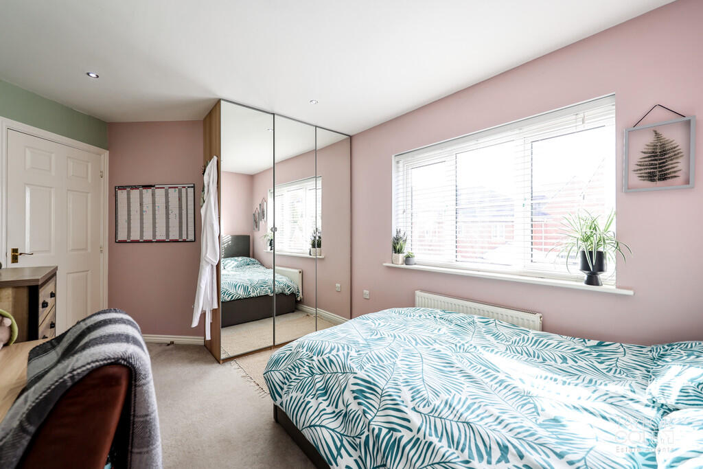 Additional property image - School Walk, Tamworth