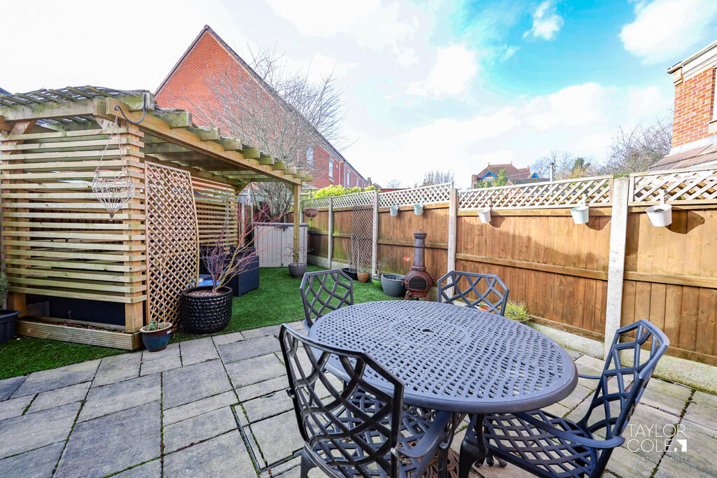 Additional property image - School Walk, Tamworth