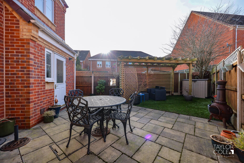 Additional property image - School Walk, Tamworth