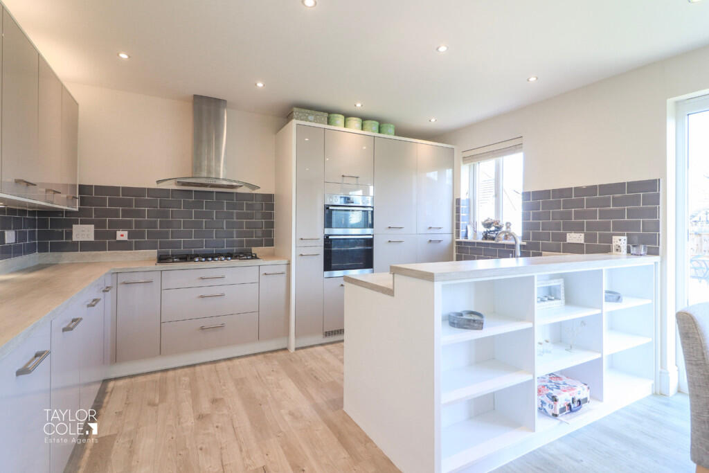 Additional property image - Alstonefield Close, Amington