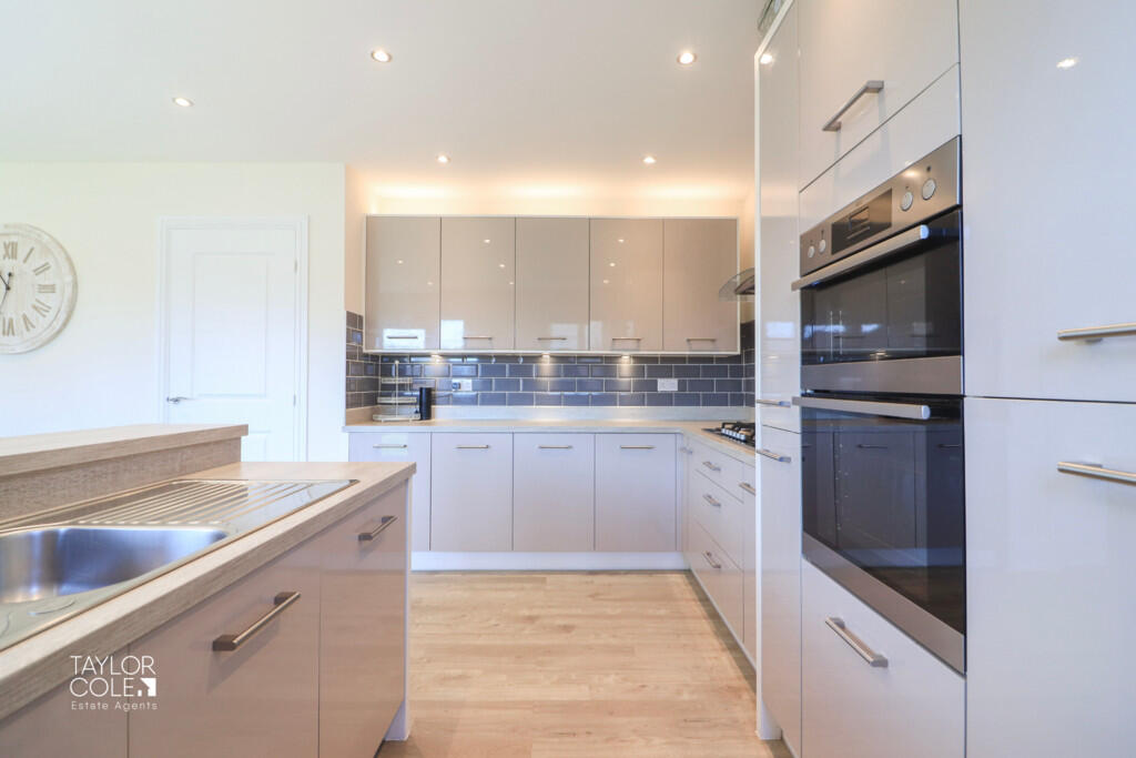 Additional property image - Alstonefield Close, Amington