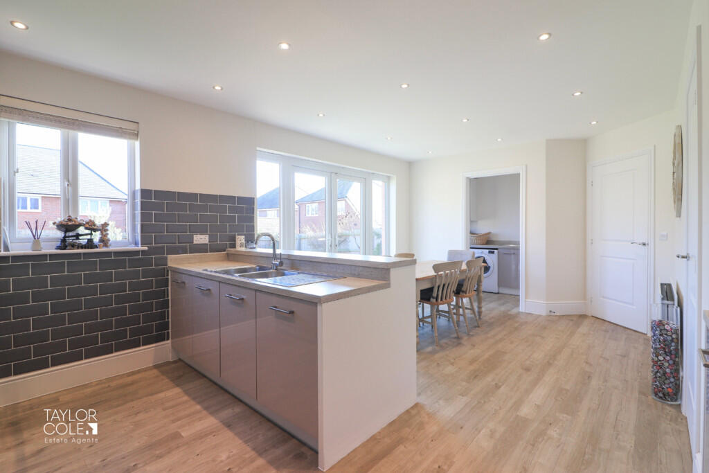 Additional property image - Alstonefield Close, Amington