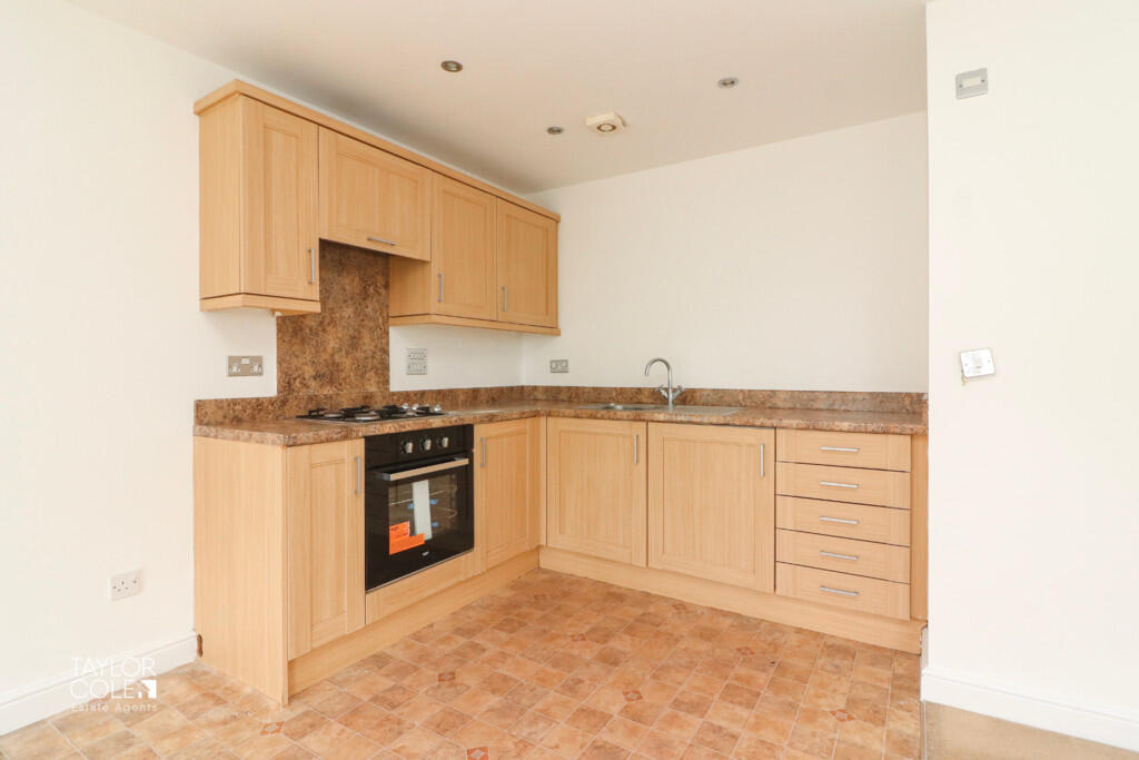 Additional property image - Ravenswood Gardens, Wilnecote