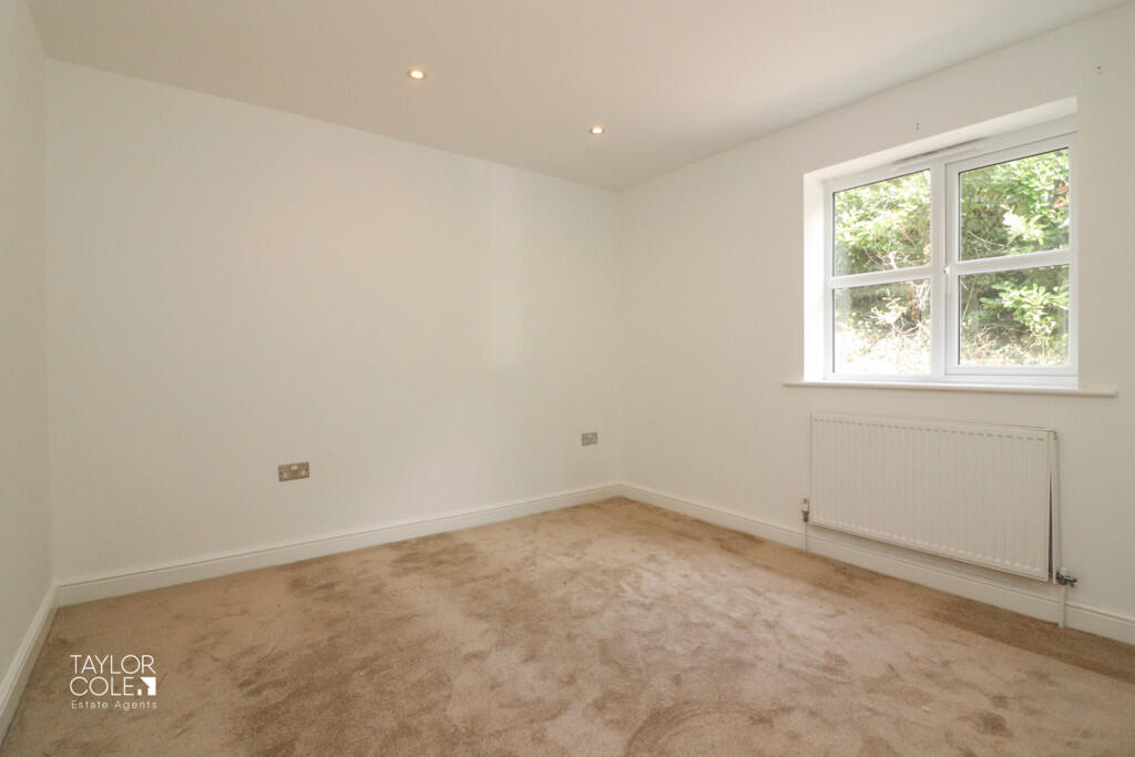 Additional property image - Ravenswood Gardens, Wilnecote