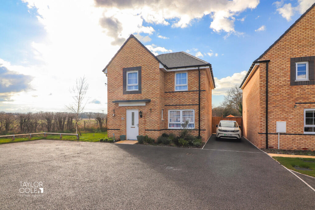 Main image of property: Dashwood Close, Tamworth