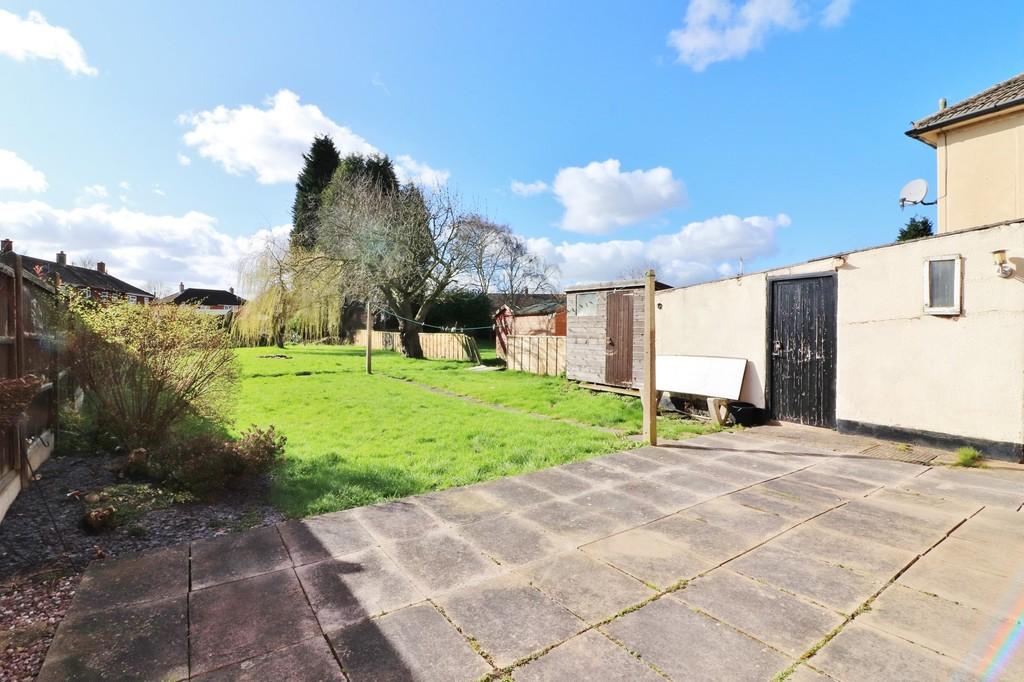 3 bedroom semidetached house for sale in Kingsway, Kingsbury, B78