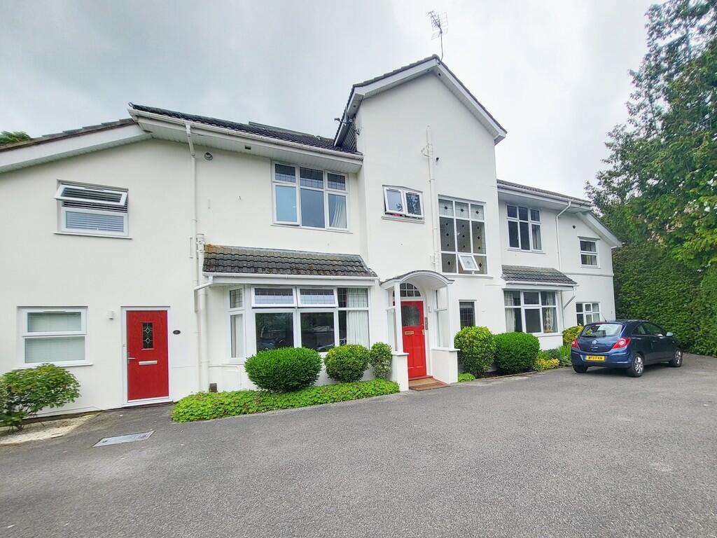 2 bedroom apartment for sale in Portchester Road, Bournemouth, BH8
