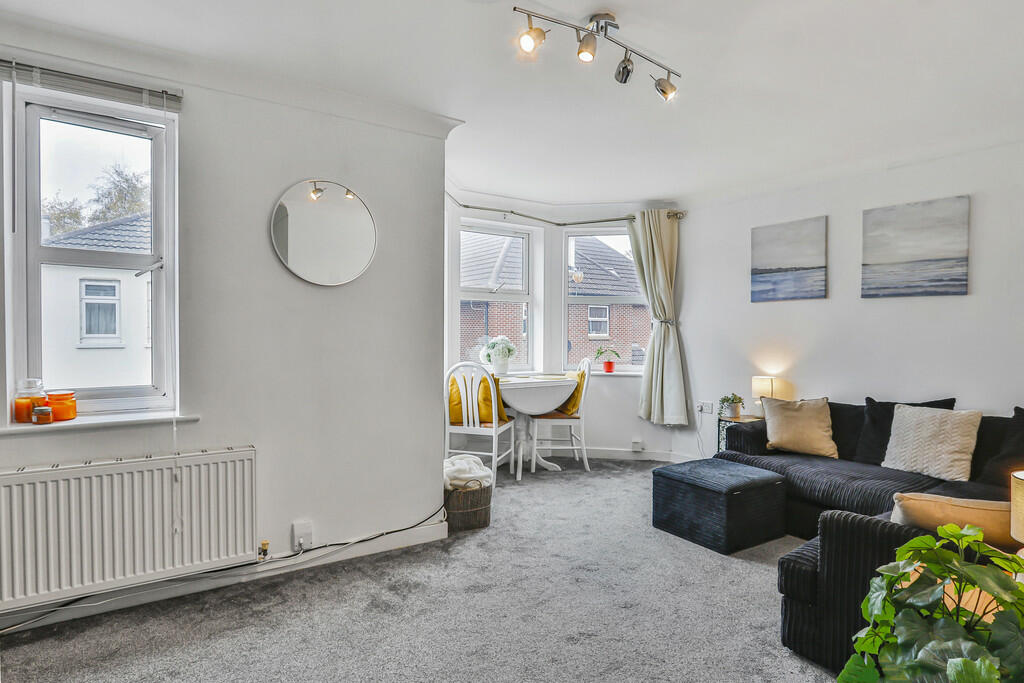 Additional property image - Warwick Road