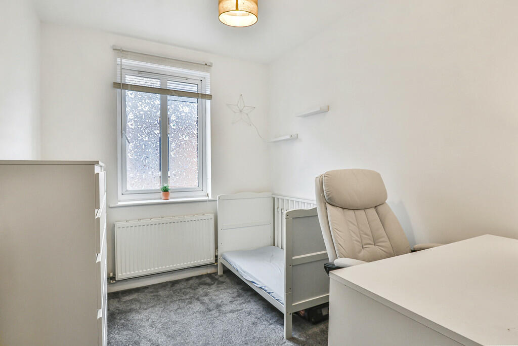 Additional property image - Warwick Road