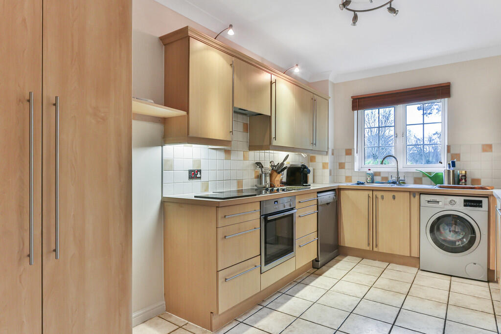 Additional property image - Holdenhurst Road, Bournemouth