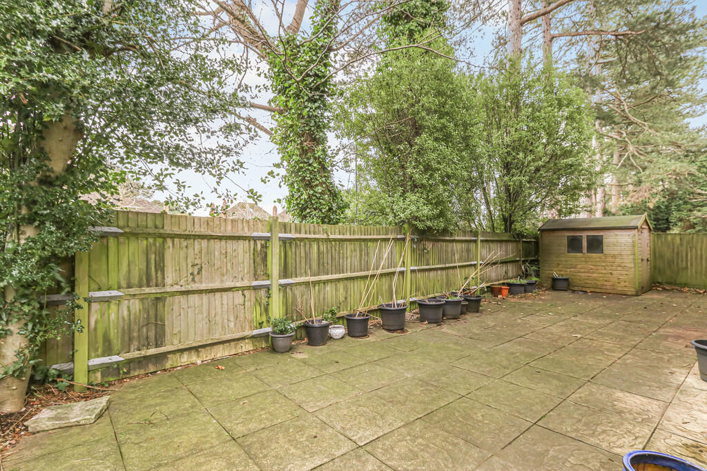 Additional property image - Holdenhurst Road, Bournemouth
