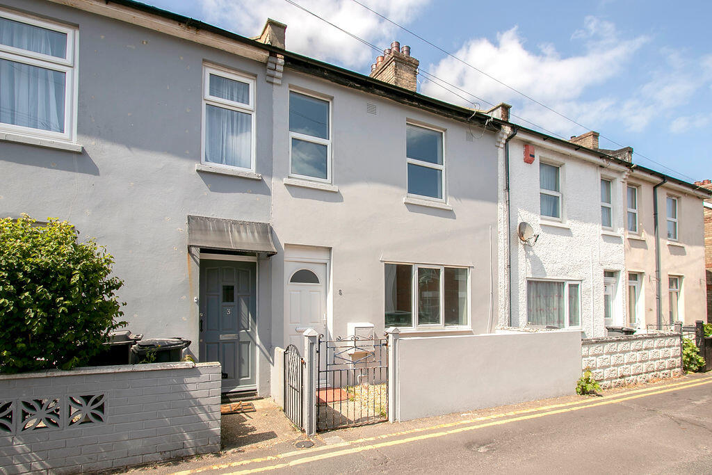 3 bedroom terraced house