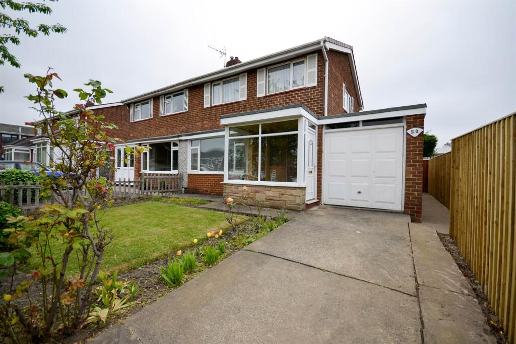 3 bedroom semidetached house for sale in Coniston, Birtley, DH3