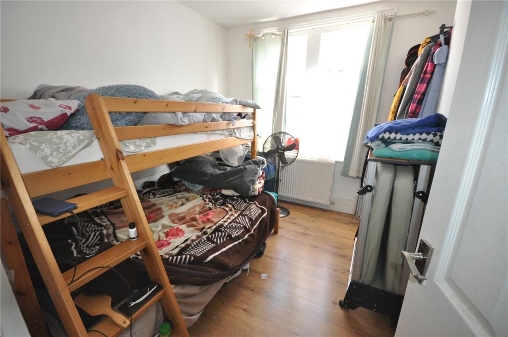 2 bedroom terraced house for sale in Rosebery Street, Swindon